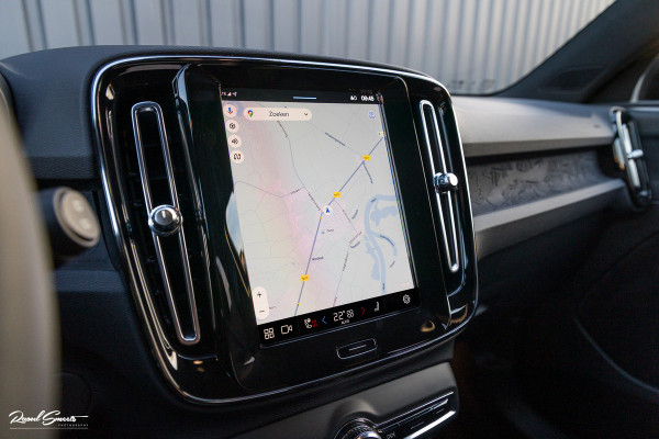 Volvo XC40 Recharge Plus | Adaptieve cruise | Blis | 19 Inch | Full LED |