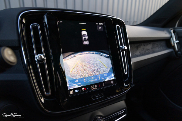 Volvo XC40 Recharge Plus | Adaptieve cruise | Blis | 19 Inch | Full LED |
