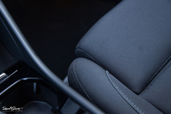 Volvo XC40 Recharge Plus | Adaptieve cruise | Blis | 19 Inch | Full LED |