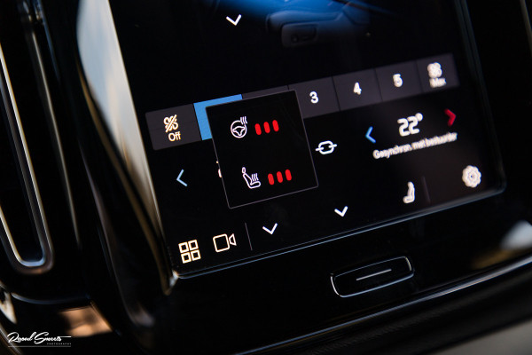 Volvo XC40 Recharge Plus | Adaptieve cruise | Blis | 19 Inch | Full LED |