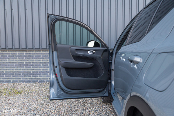 Volvo XC40 Recharge Plus | Adaptieve cruise | Blis | 19 Inch | Full LED |