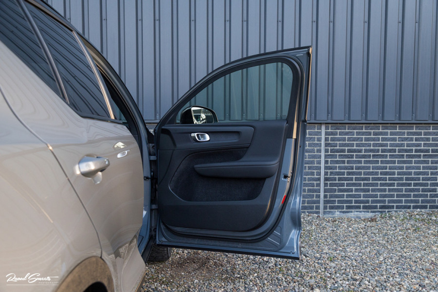 Volvo XC40 Recharge Plus | Adaptieve cruise | Blis | 19 Inch | Full LED |