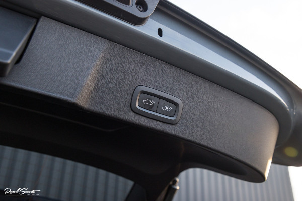 Volvo XC40 Recharge Plus | Adaptieve cruise | Blis | 19 Inch | Full LED |