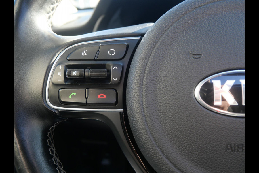 Kia Niro 1.6 GDi Hybrid Design Edition | Trekhaak | Schuif/kantel Dak | Stoel verwarming | 18''LM |