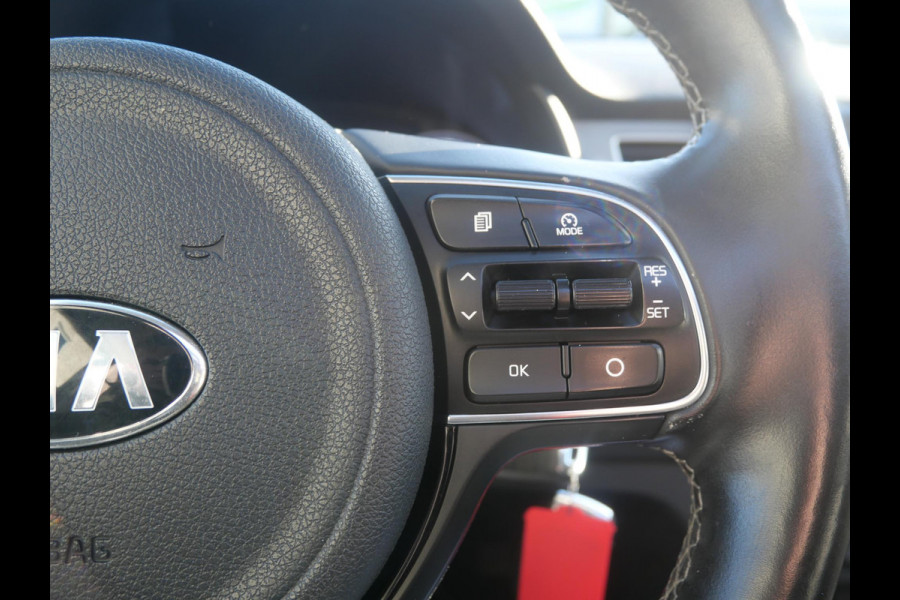 Kia Niro 1.6 GDi Hybrid Design Edition | Trekhaak | Schuif/kantel Dak | Stoel verwarming | 18''LM |