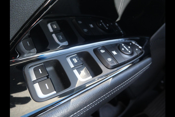 Kia Niro 1.6 GDi Hybrid Design Edition | Trekhaak | Schuif/kantel Dak | Stoel verwarming | 18''LM |