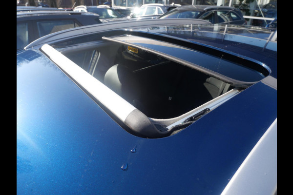 Kia Niro 1.6 GDi Hybrid Design Edition | Trekhaak | Schuif/kantel Dak | Stoel verwarming | 18''LM |