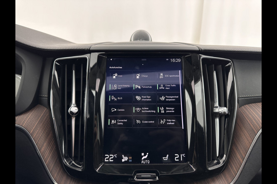 Volvo XC60 2.0 T8 Twin Engine AWD Inscription ( Plug-in ) *PANO | LEATHER | FULL-LED | BOWERS/WILKINS | MEMORY-PACK | HEATED-COMFORTSEATS | LANE-ASSIST | BLINDSPOT | DAB+ | CAMERA | NAVI-FULLMAP | DIGI-COCKPIT | TOWBAR | 20"ALU*
