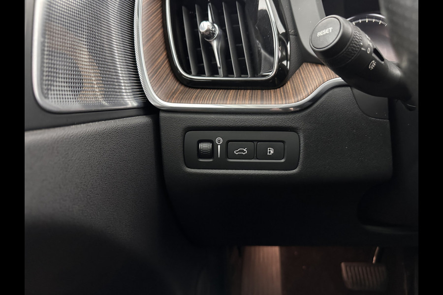 Volvo XC60 2.0 T8 Twin Engine AWD Inscription ( Plug-in ) *PANO | LEATHER | FULL-LED | BOWERS/WILKINS | MEMORY-PACK | HEATED-COMFORTSEATS | LANE-ASSIST | BLINDSPOT | DAB+ | CAMERA | NAVI-FULLMAP | DIGI-COCKPIT | TOWBAR | 20"ALU*