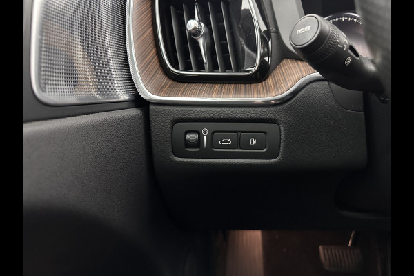 Volvo XC60 2.0 T8 Twin Engine AWD Inscription ( Plug-in ) *PANO | LEATHER | FULL-LED | BOWERS/WILKINS | MEMORY-PACK | HEATED-COMFORTSEATS | LANE-ASSIST | BLINDSPOT | DAB+ | CAMERA | NAVI-FULLMAP | DIGI-COCKPIT | TOWBAR | 20"ALU*