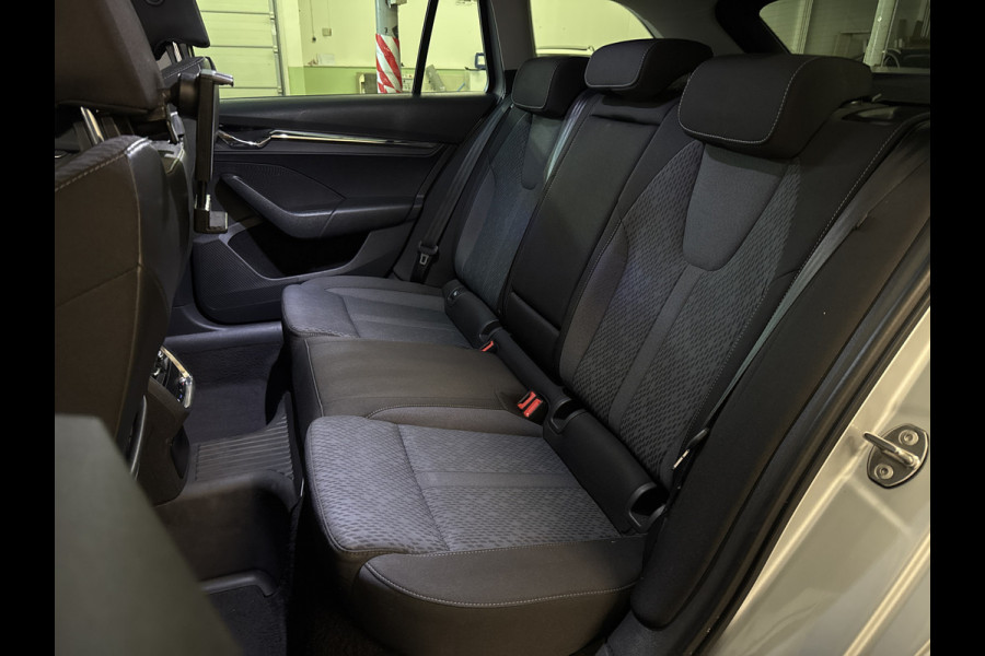 Škoda Octavia Combi TSI iV PHEV 204PK DSG HYBRID BUSINESS STYLE+ CAMERA/NAVI/HEAD-UP