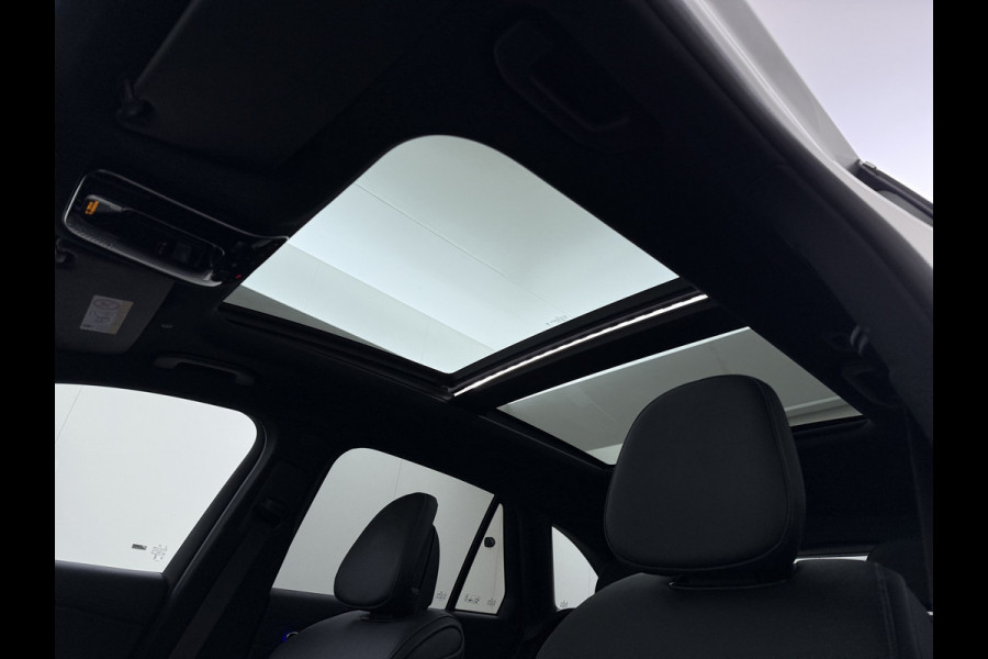 Mercedes-Benz GLC GLC 300 e 4M AMG Line | Achterasbesturing Luchtvering Trekhaak Burmester Distronic