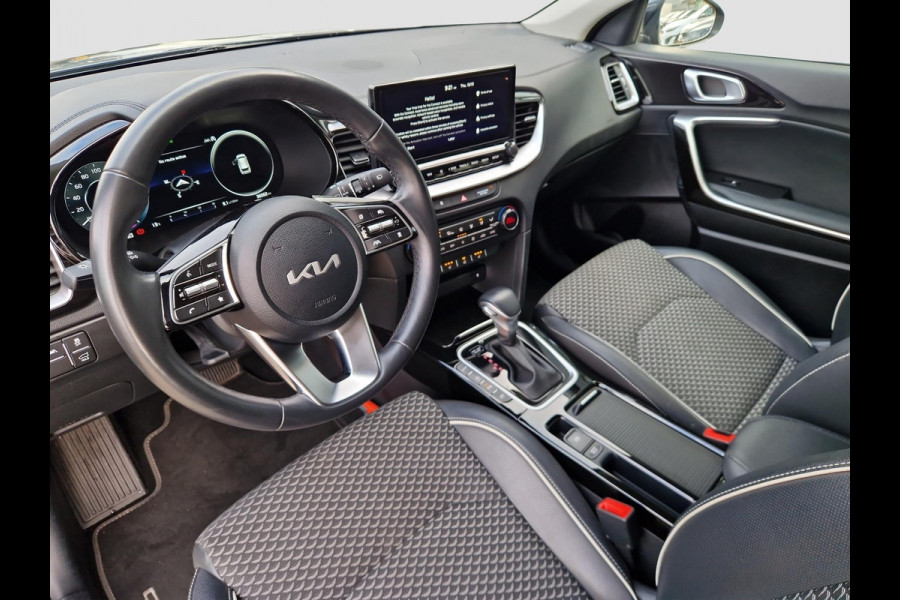 Kia Ceed Sportswagon 1.5 T-GDi DynamicPlusLine | Automaat | Stoel- en Stuurverwarming | Clima | Key-less | Navi | Carplay/Android Auto |
