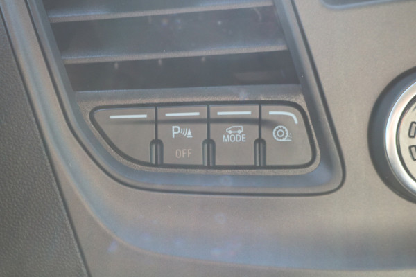 Ford Transit 2.0 TDCI 130pk L4 H3 Trend Airco 270Gr Achterdeuren