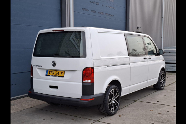 Volkswagen Transporter 2.0 TDI L2H1 30 Comfortline AIRCO / CRUISE CONTROLE / EURO 6