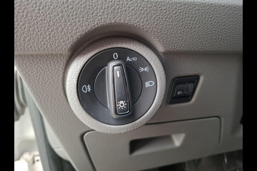 Volkswagen Transporter 2.0 TDI L2H1 30 Comfortline AIRCO / CRUISE CONTROLE / EURO 6