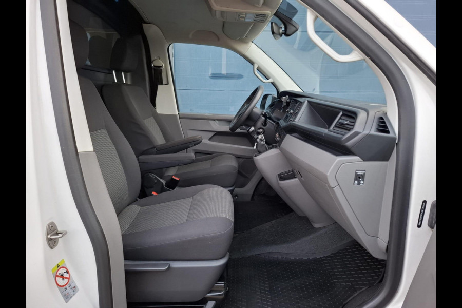 Volkswagen Transporter 2.0 TDI L2H1 30 Comfortline AIRCO / CRUISE CONTROLE / EURO 6