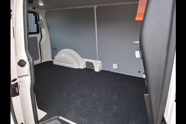 Volkswagen Transporter 2.0 TDI L2H1 30 Comfortline AIRCO / CRUISE CONTROLE / EURO 6