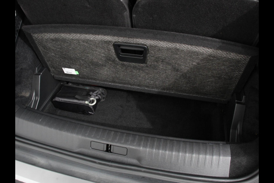 Peugeot 5008 1.2 Hybrid 145pk Automaat Allure 7p | Navigatie | Apple Carplay/Android Auto | Camera | Climate control | Dab | Led | Keyless start | Lichtmetalen Velgen | Parkeer sensoren