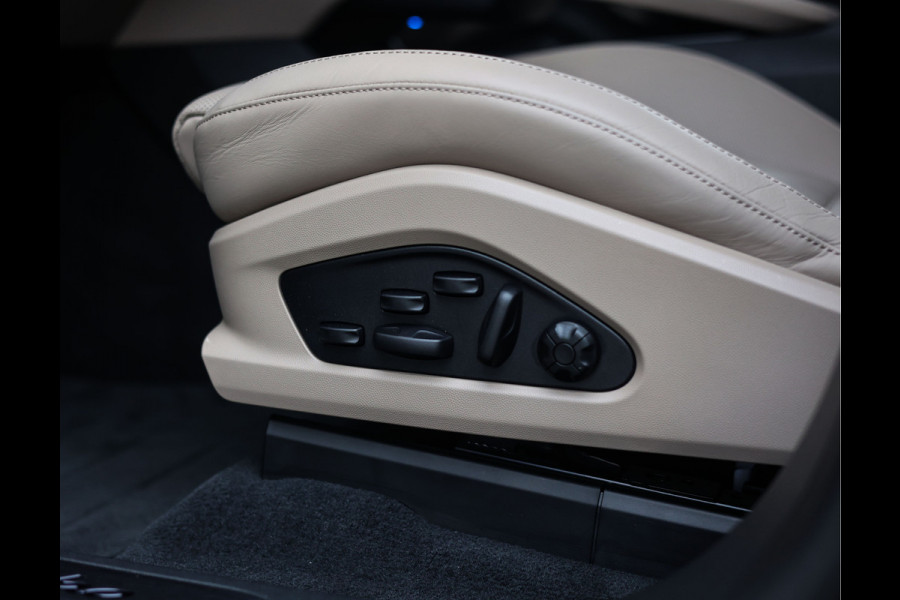 Porsche Macan Turbo 100 kWh | Sport Chrono - Pano - Pas. Display