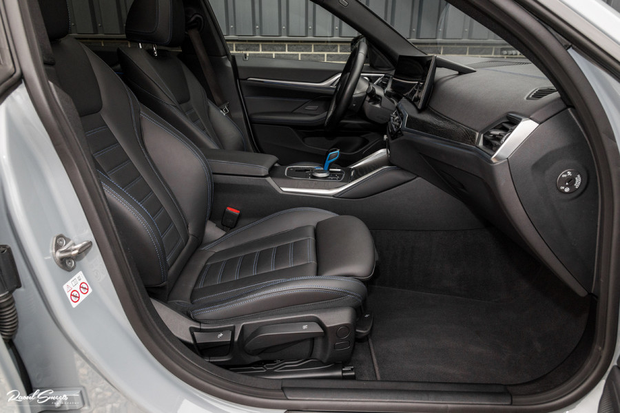 BMW i4 eDrive40 84 | M-sport | Brooklyn | Adaptive cruise | Open dak |