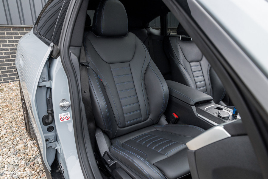 BMW i4 eDrive40 84 | M-sport | Brooklyn | Adaptive cruise | Open dak |