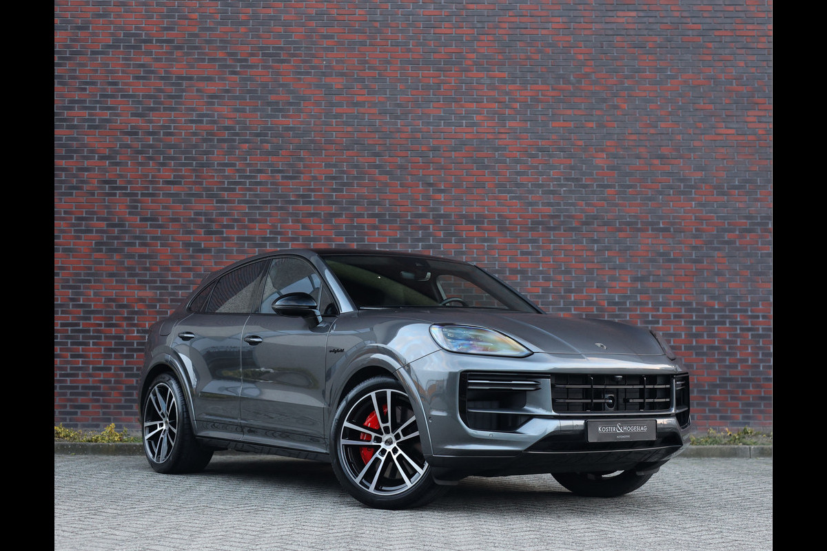 Porsche Cayenne Coupé 4.0 Turbo E-Hybrid | Quartzit - Pano - Trekhaak - Sport Chrono