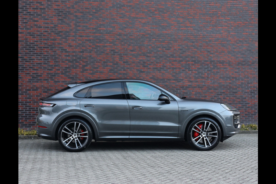 Porsche Cayenne Coupé 4.0 Turbo E-Hybrid | Quartzit - Pano - Trekhaak - Sport Chrono