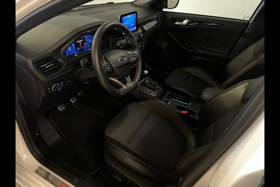 Ford FOCUS Wagon 1.0 EcoBoost Hybrid ST Line X Business