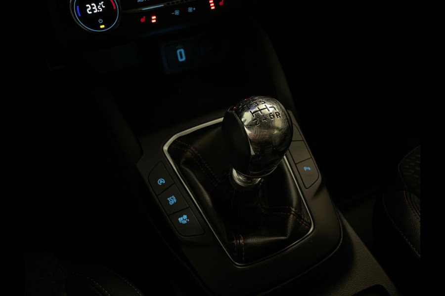 Ford FOCUS Wagon 1.0 EcoBoost Hybrid ST Line X Business