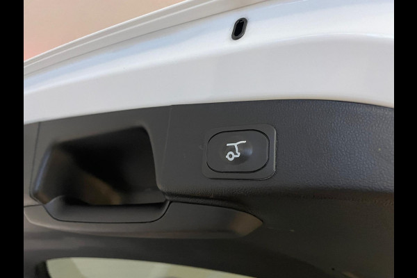 Ford FOCUS Wagon 1.0 EcoBoost Hybrid ST Line X Business