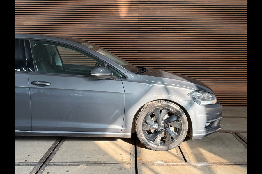 Volkswagen Golf 1.5 TSI | Black Style | Virtual | LED | ACC | Camera | Multimedia | Clima | Sportonderstel | Trekhaak | NAP |