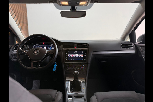 Volkswagen Golf 1.5 TSI | Black Style | Virtual | LED | ACC | Camera | Multimedia | Clima | Sportonderstel | Trekhaak | NAP |