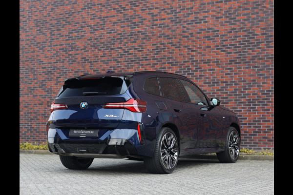 BMW X3 30e xDrive | Pano - Trekhaak - HUD