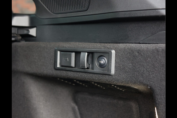 BMW X3 30e xDrive | Pano - Trekhaak - HUD