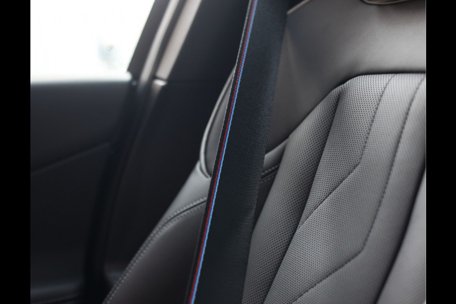 BMW X3 30e xDrive | Pano - Trekhaak - HUD