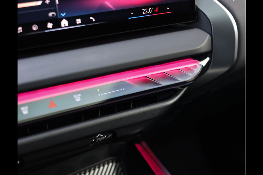 BMW X3 30e xDrive | Pano - Trekhaak - HUD