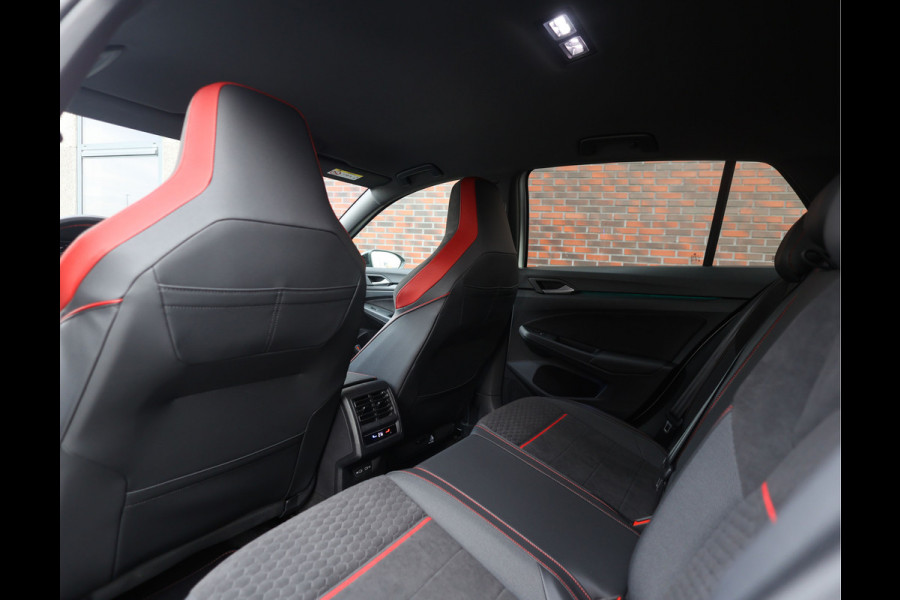 Volkswagen Golf 2.0 TSI GTI | Clubsport - Black Style - 19" Scottsdale