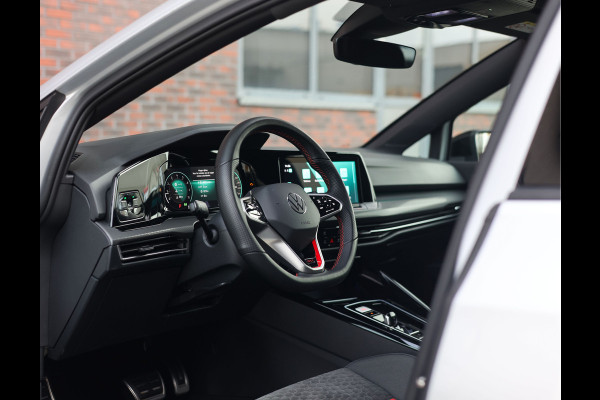 Volkswagen Golf 2.0 TSI GTI | Clubsport - Black Style - 19" Scottsdale