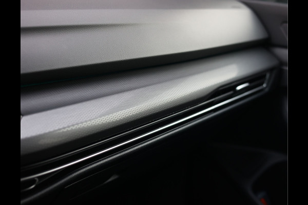 Volkswagen Golf 2.0 TSI GTI | Clubsport - Black Style - 19" Scottsdale