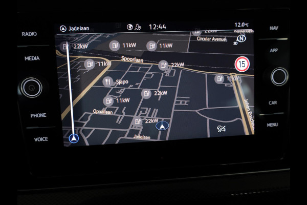 Volkswagen T-Cross 1.0 TSI Life GOAL 95 pk | Navigatie | Parkeersensoren | Autom. airco | Stoelverwarming | Adaptieve cruise control |