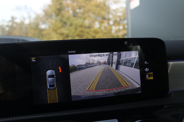 Mercedes-Benz A-Klasse 250 e Limousine AMG Night | Pano | Sfeer | Memory | Camera