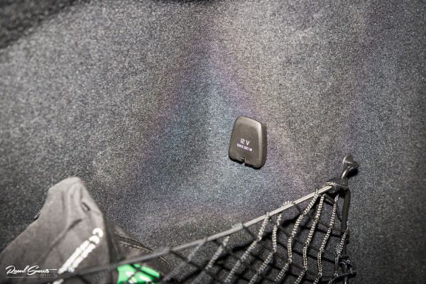 Volvo XC60 2.0 T8 Plug-in hybrid AWD Ultimate Bright | Adaptieve cruise | Panorama dak | Zwenkbare trekhaak | Stoel massage+verkoeling |