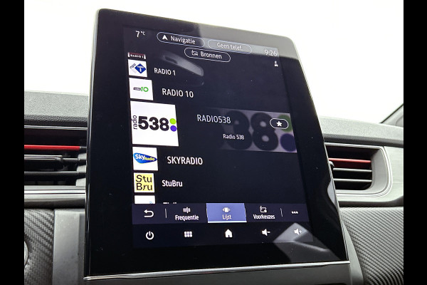 Renault Captur E-Tech plug-in hybrid 160PK R.S Line RS | CAMERA | WINTERPACK | GROOT SCHERM