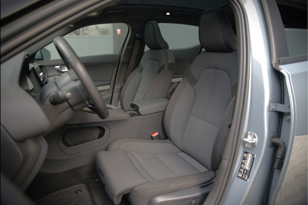 Polestar 2 Long Range Dual Motor Launch Edition 78kWh | Panoramadak | Stoelverwarming | Stuurverwarming | Harman Kardon | Memory Seat | 360 Camera | Keyless | Elektrische Trekhaak | Apple Carplay | BTW | LED |