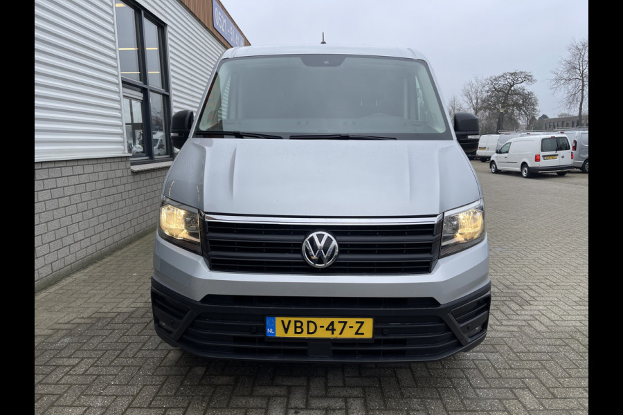 Volkswagen Crafter 30 2.0 TDI L3H2 Comfortline ( voorheen L2H1 ) / euro 6 / bpm vrij / lease vanaf € 342 / vaste prijs rijklaar € 20.950 ex btw / zilver metallic / airco / cruise / navi / pdc voor en achter