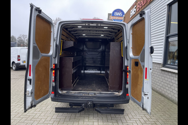 Volkswagen Crafter 30 2.0 TDI L3H2 Comfortline ( voorheen L2H1 ) / euro 6 / bpm vrij / lease vanaf € 342 / vaste prijs rijklaar € 20.950 ex btw / zilver metallic / airco / cruise / navi / pdc voor en achter