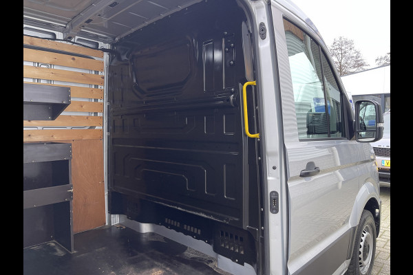 Volkswagen Crafter 30 2.0 TDI L3H2 Comfortline ( voorheen L2H1 ) / euro 6 / bpm vrij / lease vanaf € 342 / vaste prijs rijklaar € 20.950 ex btw / zilver metallic / airco / cruise / navi / pdc voor en achter