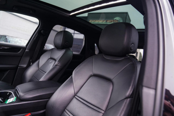 Porsche Cayenne 3.0 E-Hybrid | Sport Chrono | Panorama | Luxe Leder | Luchtvering | Bose Surround sound | Soft Close | Luchtvering