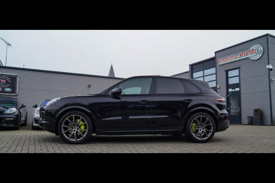 Porsche Cayenne 3.0 E-Hybrid | Sport Chrono | Panorama | Luxe Leder | Luchtvering | Bose Surround sound | Soft Close | Luchtvering